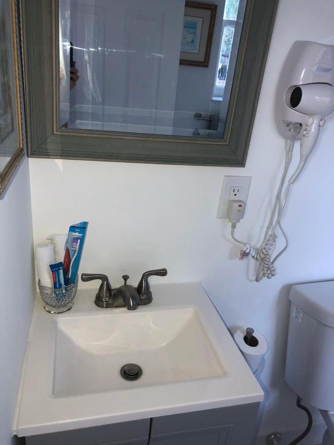 Cozy Aqua Private Suite With Parking Miami Exterior photo